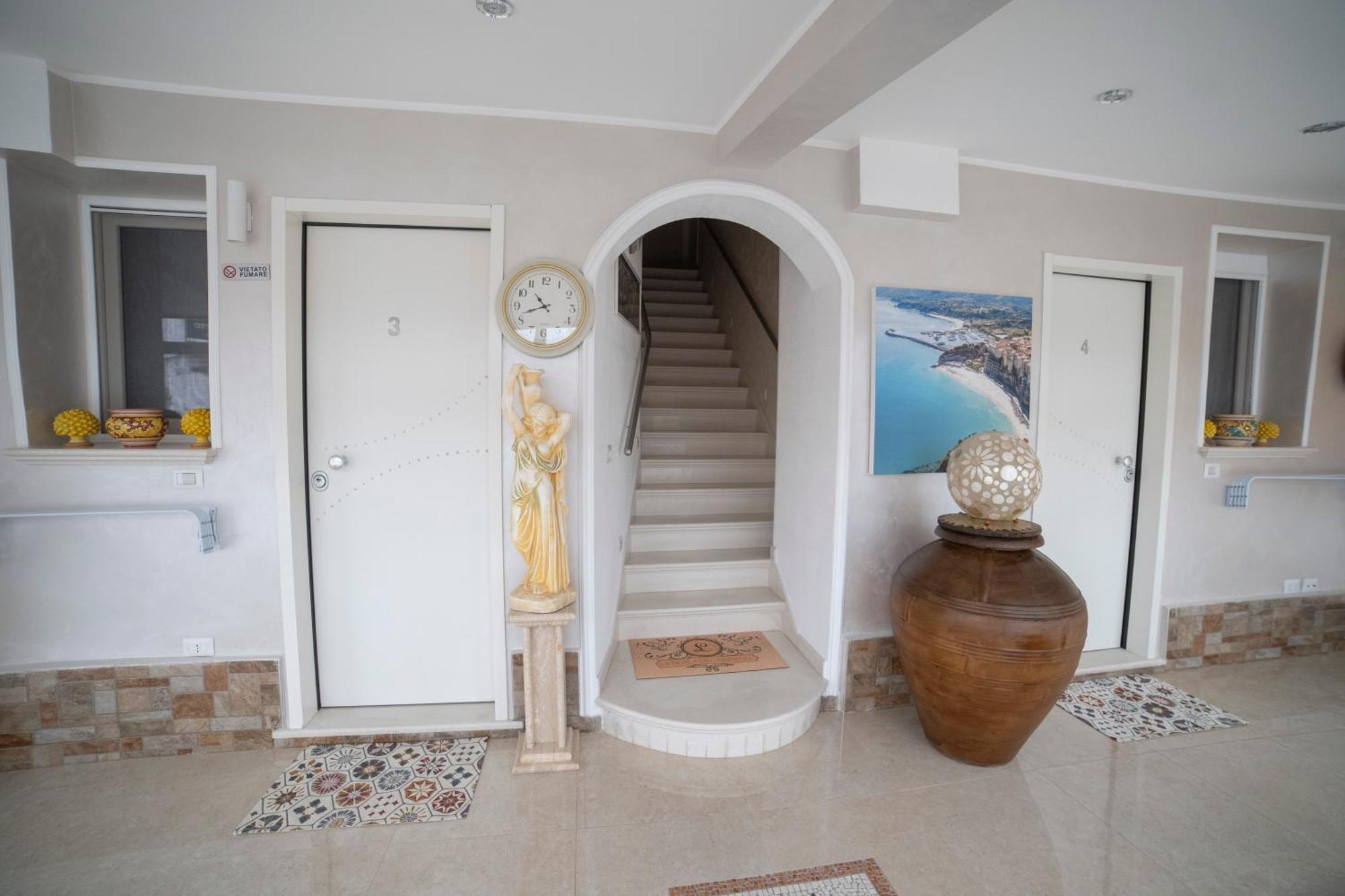 مبيت وإفطار تروبيا La Perla Del Tirreno المظهر الخارجي الصورة